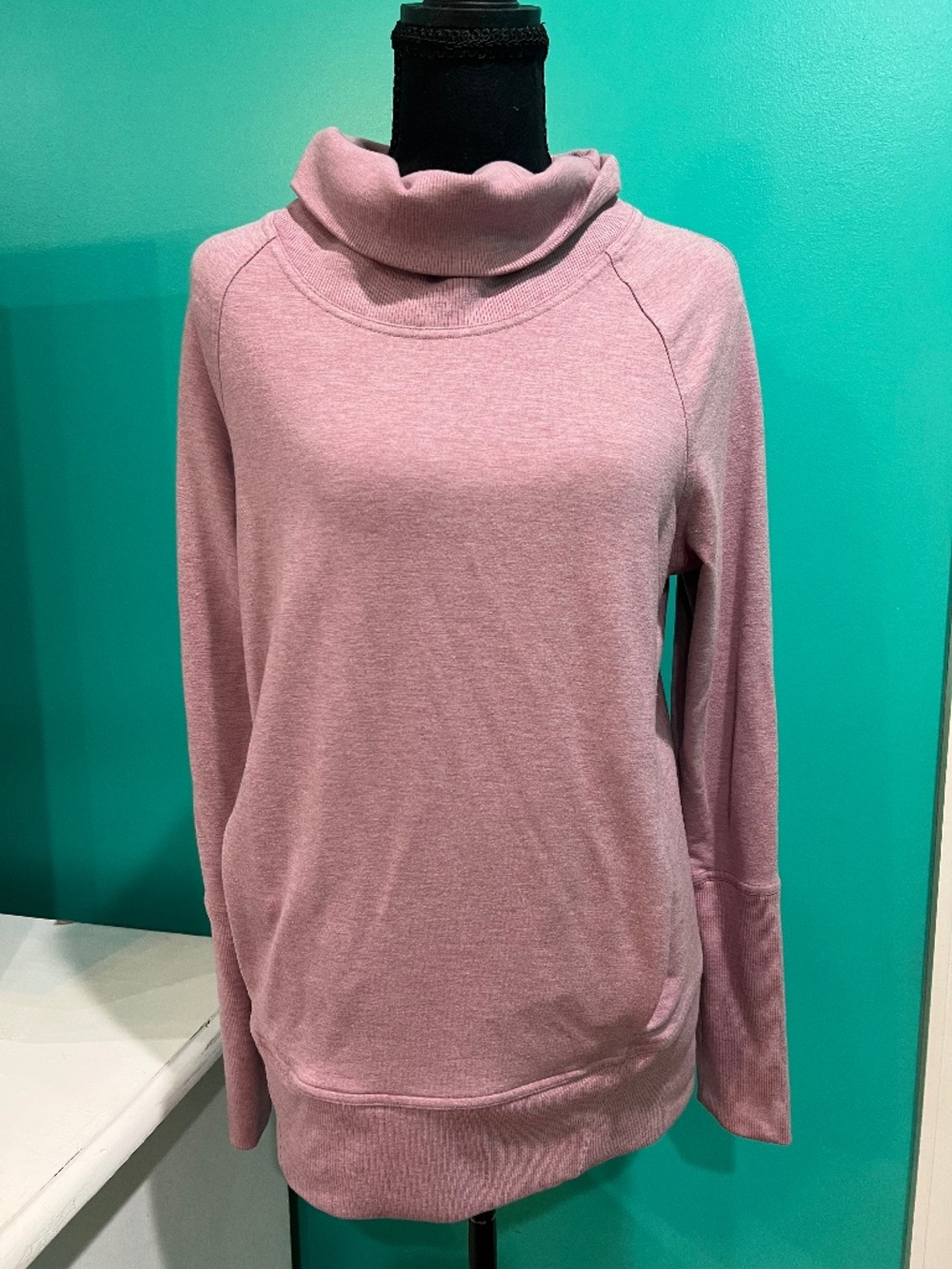 Lululemon top